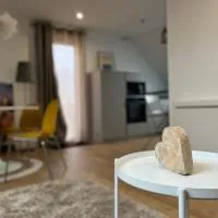 Appartement Hortensias، فندق في Crévin