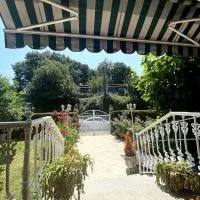 Maison familiale avec vue, hotelli kohteessa Puente-Castrelo