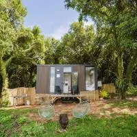 Spring Haven Retreat by Tiny Away, готель у місті Eureka