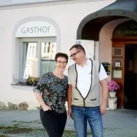 Gasthof Mittendorfer, hotel v destinácii Haag am Hausruck