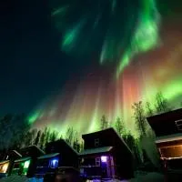 The Cozy Caribou - Frontier Village, hotell i North Pole
