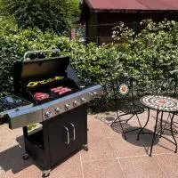 Tranquillità nel Verde Casa con Giardino per 6 Persone, hotel Caldieróban