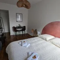Suites privatives، فندق في Guer