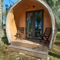 Pyhäranta Camping & Kievari, hotel v destinaci Pyhäranta