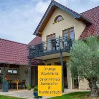 Dahem-Apartments - ruhig Parkplatz Rhein Main Gebiet gut erreichbar - 3 Apartments - barrierefrei mit Garten und Hund auf Anfrage -- 2 SZ Maisonette mit Balkon, -- 2 SZ mit Balkon, hotel en Bretzenheim