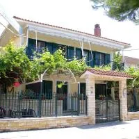 Asterias – hotel w mieście Koronisia