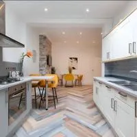 Cosy & Stylish Two Bed Apartment, hotel u gradu 'Elmers End'