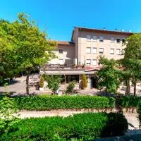 Hotel Falco D'Oro by Falco D'Oro Hotels, מלון בTolè