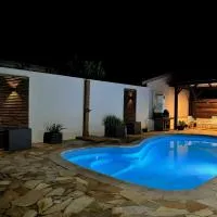 Villa spacieuse avec piscine à Saint-Pierre, hotel i Saint-Pierre