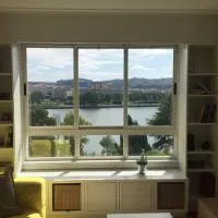 Apartamento luminoso con vistas a la ría, ξενοδοχείο σε Cambre