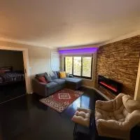 Unique 2 Bed, 2 Bath with In & Out Night Skiing, hotel a Snowshoe
