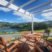 Harbour View 3-Bedroom Retreat, hotel en Duvauchelle