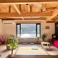 Guest House & Cafe Yamaboushi, hotel em Tsushima