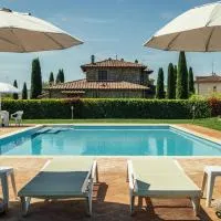 Agriturismo Casal Gheriglio, hotel v destinaci Lucignano