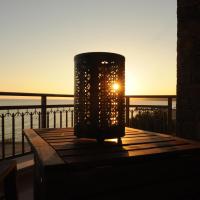 Royalty Suites Sea Side, hotel in Nikiti