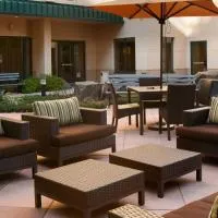 Courtyard By Marriott Jersey City Newport, hotelli kohteessa Jersey City
