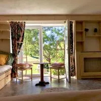 Chambre Jazzy - Gîte les Zazous, hotell i Lormes
