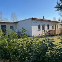 Ferienhaus 46 oder 47 oder 48 am Zeulenrodaer Meer, Hotel in Zadelsdorf