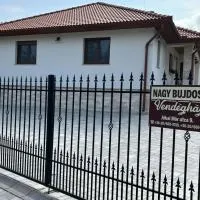 Nagy Bujdosó Vendégház, Hotel in Tardona
