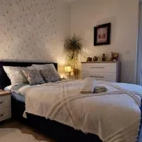 Apartament Chodzież blisko jeziora، فندق في تشودزيز