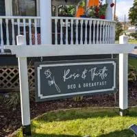 Rose & Thistle B&B Lunenburg โรงแรมในลูเนนเบิร์ก