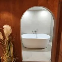 lyrical Hotel Cheongju, hotel di Cheongju