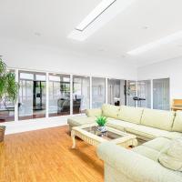 1580 - SFO Spacious & Beautiful 3BR house in Milbrae, h&ocirc;tel &agrave; Millbrae pr&egrave;s de&nbsp;: A&eacute;roport de San Francisco