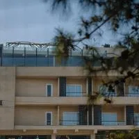 The White Rock Inn & Dine, хотел в Шилонг