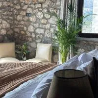 Wood & Stone Guesthouse, hotel u gradu 'Khrisovítsion'