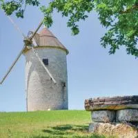 Moulin à vent restauré et classé meublé de tourisme, hotel en Roquecor