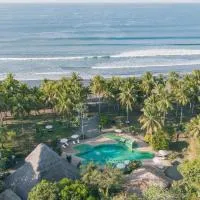 Hotel Clandestino beach, хотел в Парита