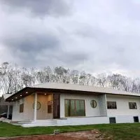Private Vacation Home in Phang Nga, hotel sa Ban Bang Mak
