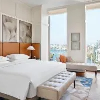 Park Hyatt London River Thames, hotel v Londonu
