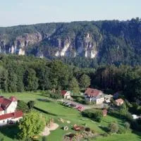 Laasenhof, hotell i Struppen