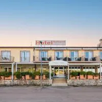 Hotel Zlatna Vala, hotel en Umag