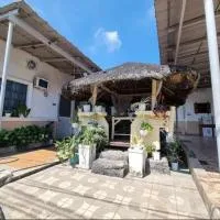 BTH Traveller's Home, hotel i Balanga