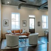 Quiet Downtown Loft - Walk to Dining and Coffee, hotelli kohteessa Macon