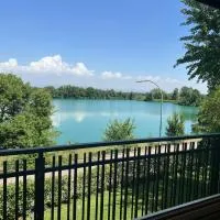 The little lake Verona villa, hotel em Bovo