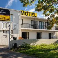 Mercer Motel، فندق في Mercer