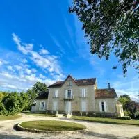 Aulnay में, होटल La Montgrande Bed & Breakfast