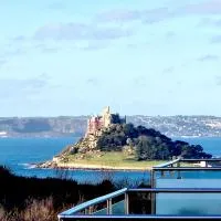 Great location very spacious. Sea and castle view, hotel v destinácii Marazion