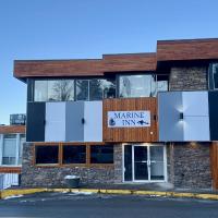 Marine Inn, hotel poblíž Powell Lake Seaplane Base - WPL, Powell River