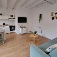 Charmante Maisonnette Rénovée - 5 min d'Argenton Sur Creuse, hotel u gradu Chabenet