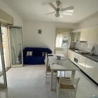 Jimmy 's House, hotel di Brolo