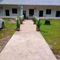 Sukau tomanggong view bed & breakfast, hotell i Sukau