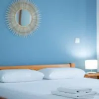 Μπλε Rooms & Apartments, Hotel in Chiliadou
