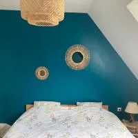 Chambre d'hôtes de Kermoal-cuisine & salle de bain privées, hotel in Poullan-sur-Mer