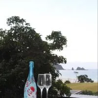 Studio at Otama Beach, hotelli kohteessa Opito Bay