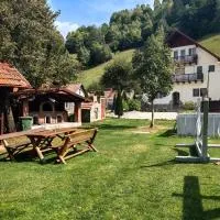 Voinescu House - Natural Living & Eating, ξενοδοχείο σε Simon