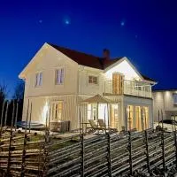 Villa Sjöbris - Lake Vänern, hotel em Ängenäs